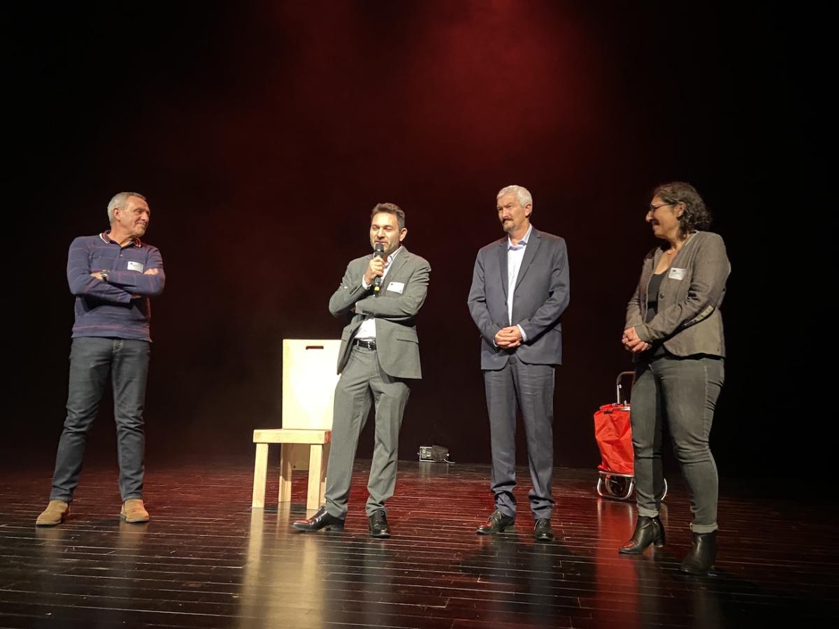 Les partenaires du spectacle sur scène