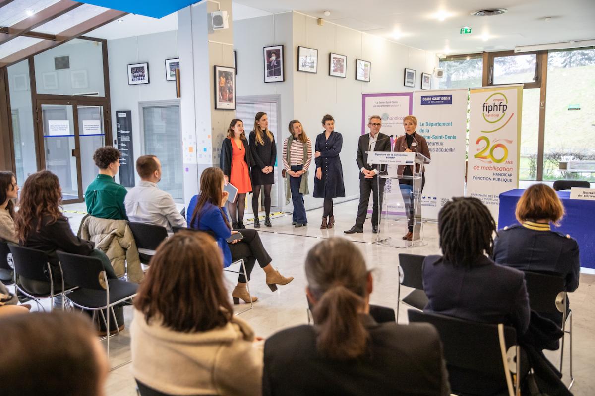 Photo de la signature de convention entre le FIPHFP et le Département de Seine-Saint-Denis le 7 février 2025