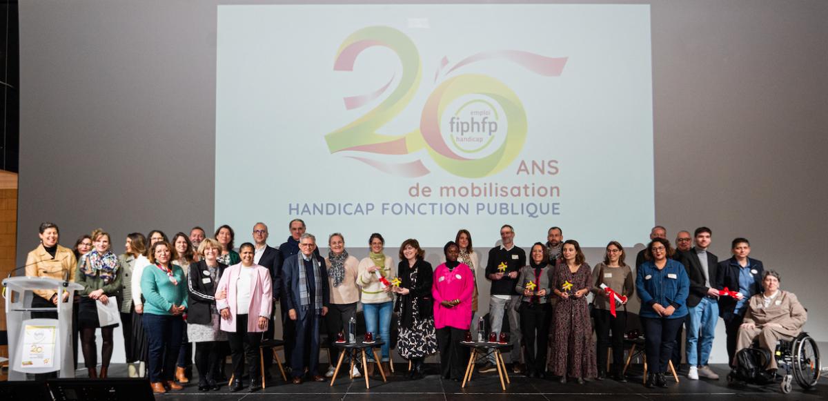 Lauréts et membres du jury des Trophées Emploi public et handicap en Ile de France
