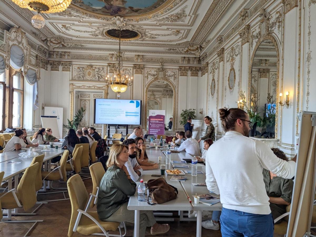 Photo du world café du club des employeurs conventionnés de PACA