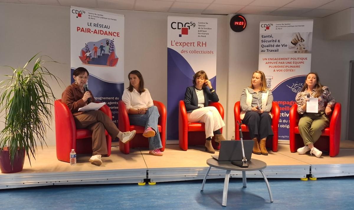 Cinq intervenants, dont Isabelle Chavot, directrice territoriale handicap du FIPHFP dans les Hauts-de-France à l'occasion de la rencontre au sein du centre de gestion du Rhône
