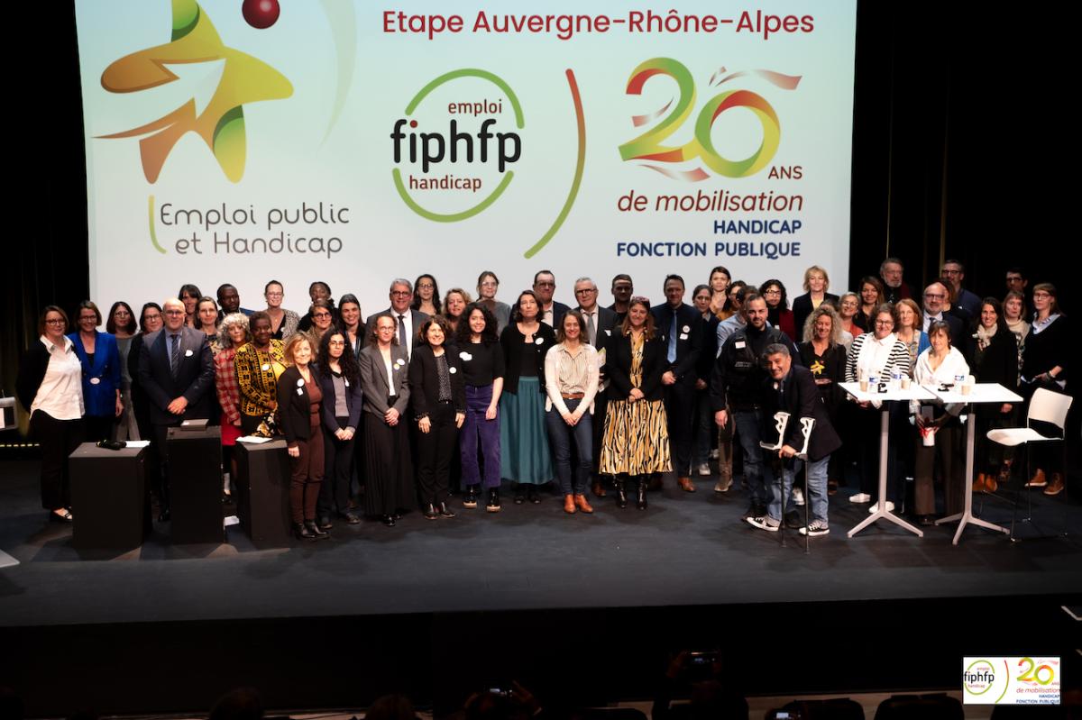 Photos des lauréats, du jury et des intervenants de l'étape du Tour de France des 20 ans du FIPHFP à Lyon