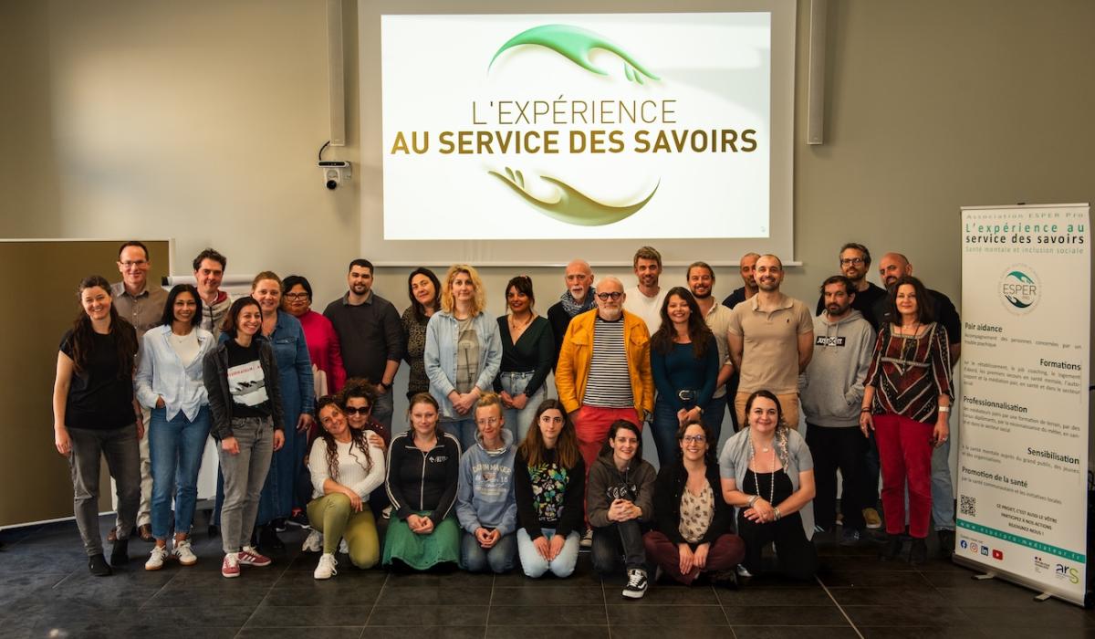 Participantes et participants à la formation collective sur la pair-aidance