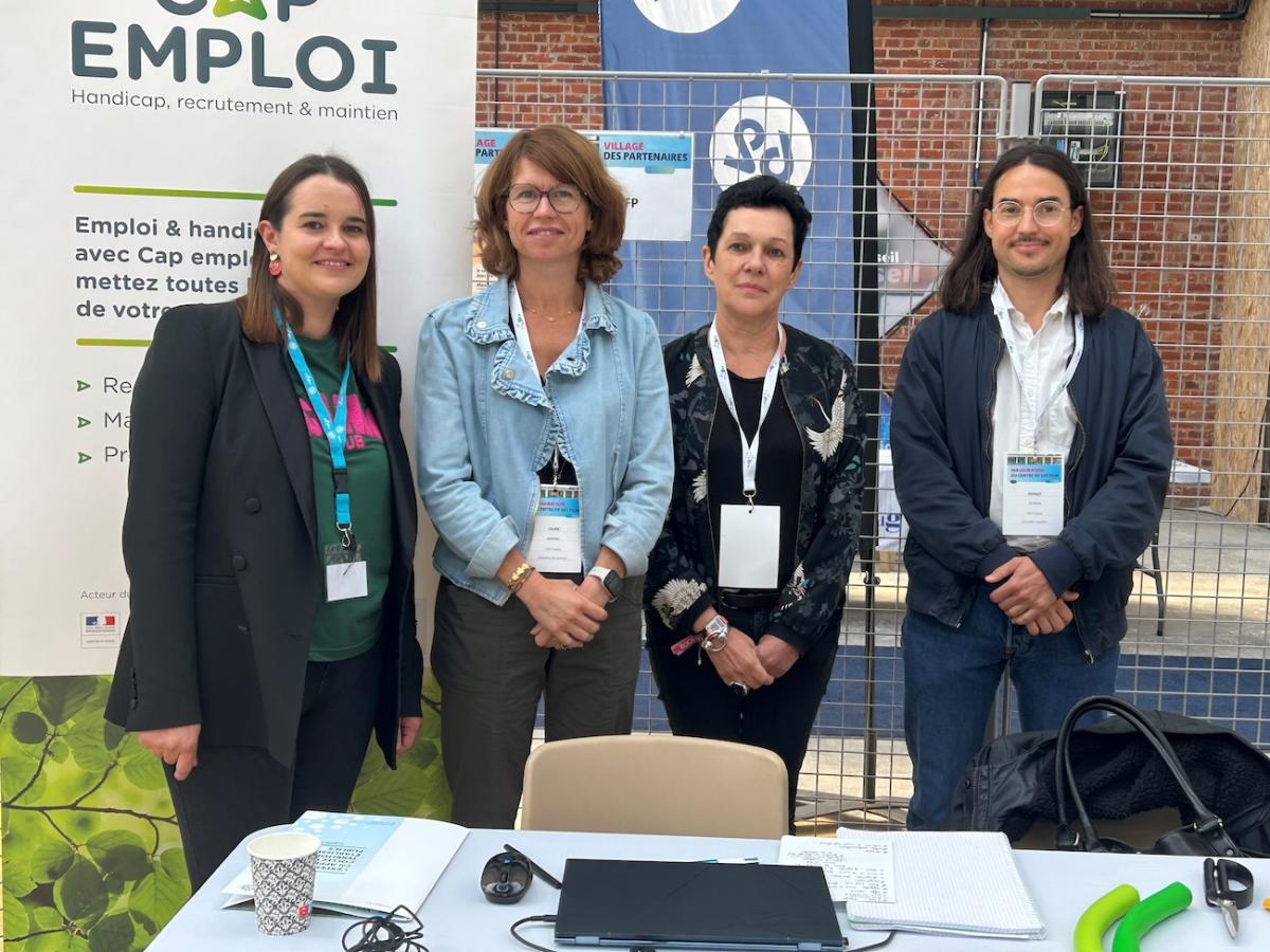 Isabelle Chavot, directrice territoriale du FIPHFP dans les Hauts-de-France aux côtés de l'équipe du CDG du Pas de Calais