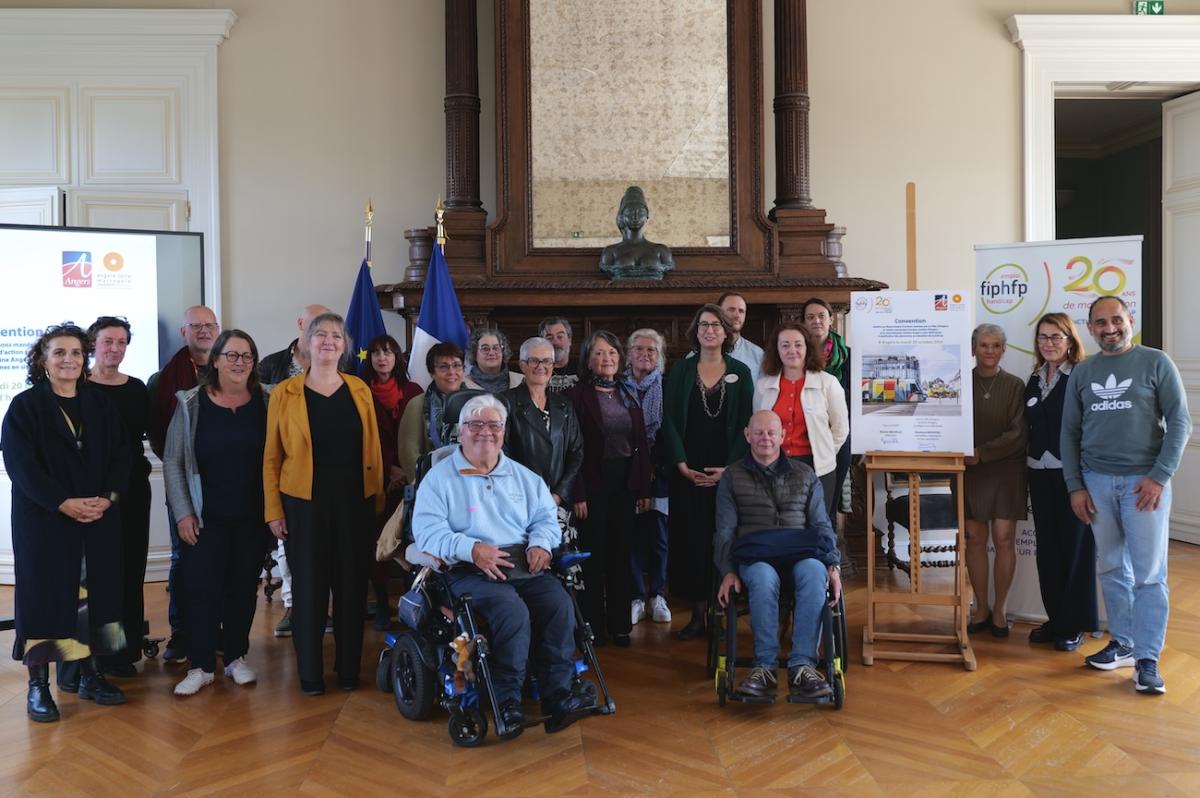 Signataires de la convention Angers, son CCAS et Angers Loire Métropole